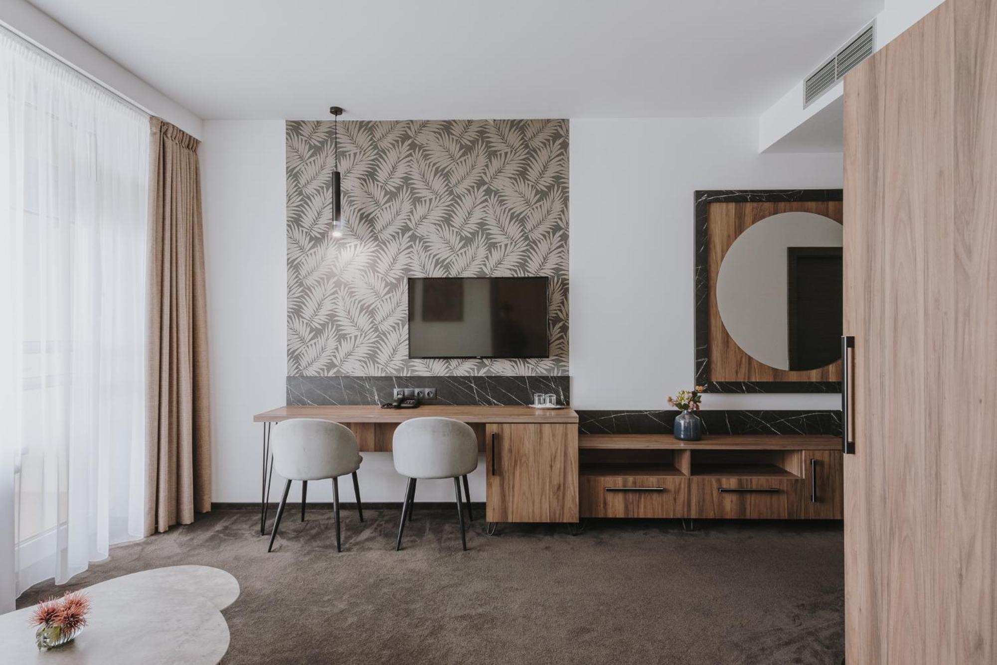 Hotel Glamour Kaluža Zewnętrze zdjęcie
