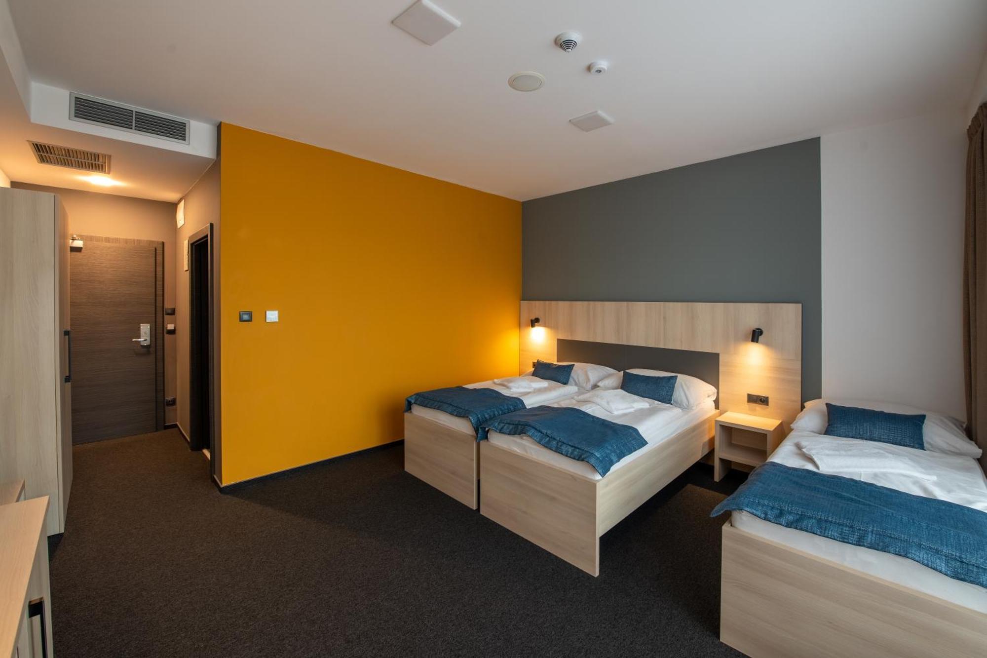Hotel Glamour Kaluža Zewnętrze zdjęcie
