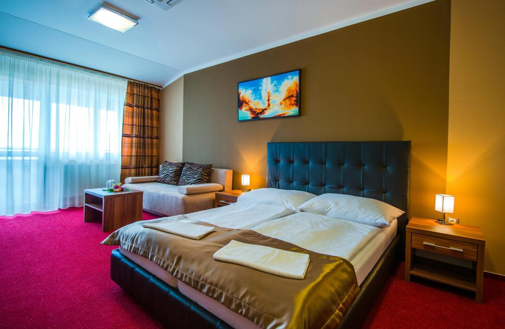 Hotel Glamour Kaluža Zewnętrze zdjęcie
