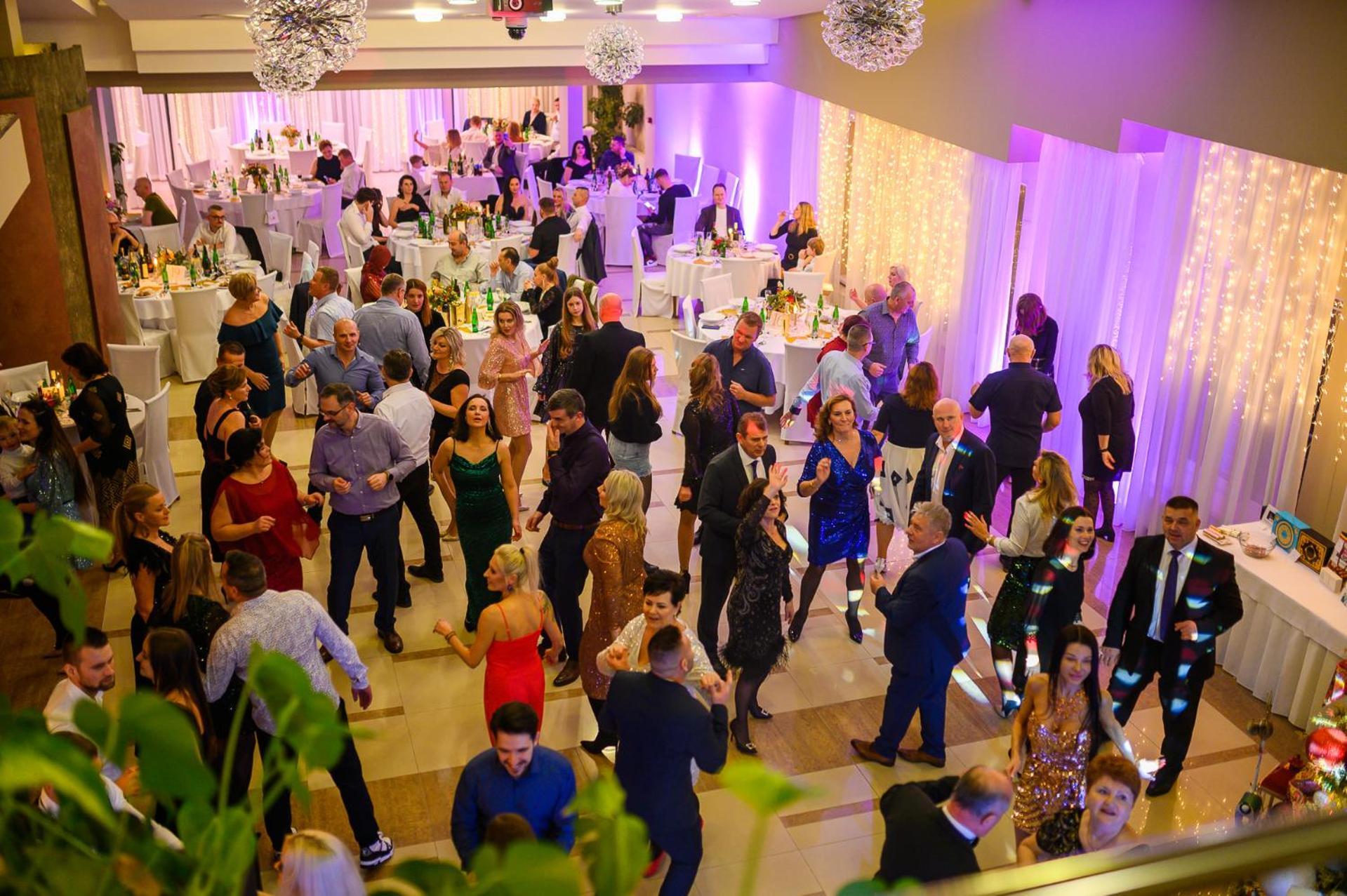 Hotel Glamour Kaluža Zewnętrze zdjęcie