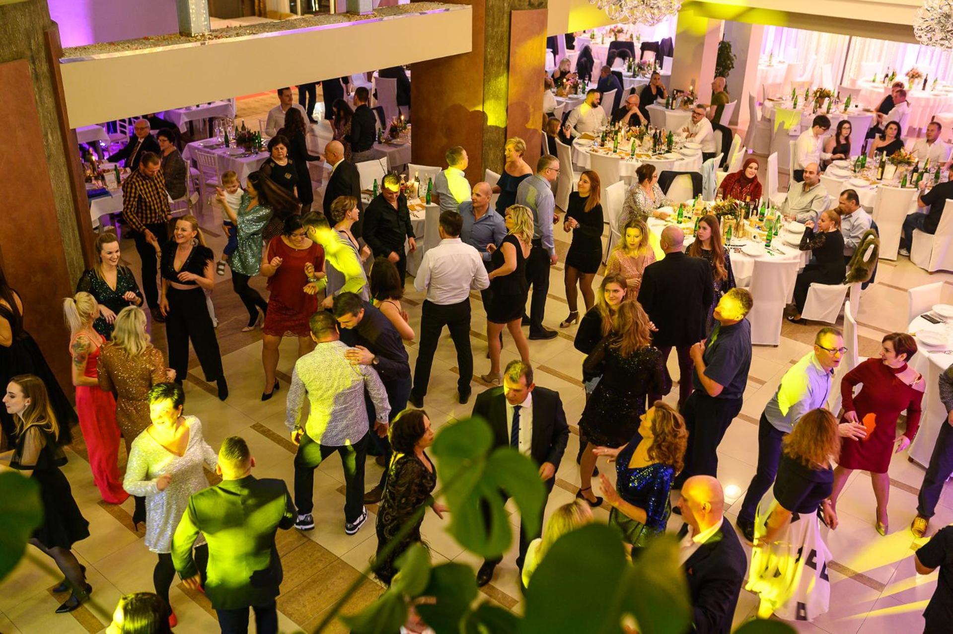 Hotel Glamour Kaluža Zewnętrze zdjęcie